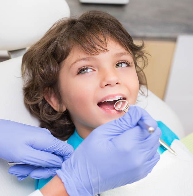 child at the dentist